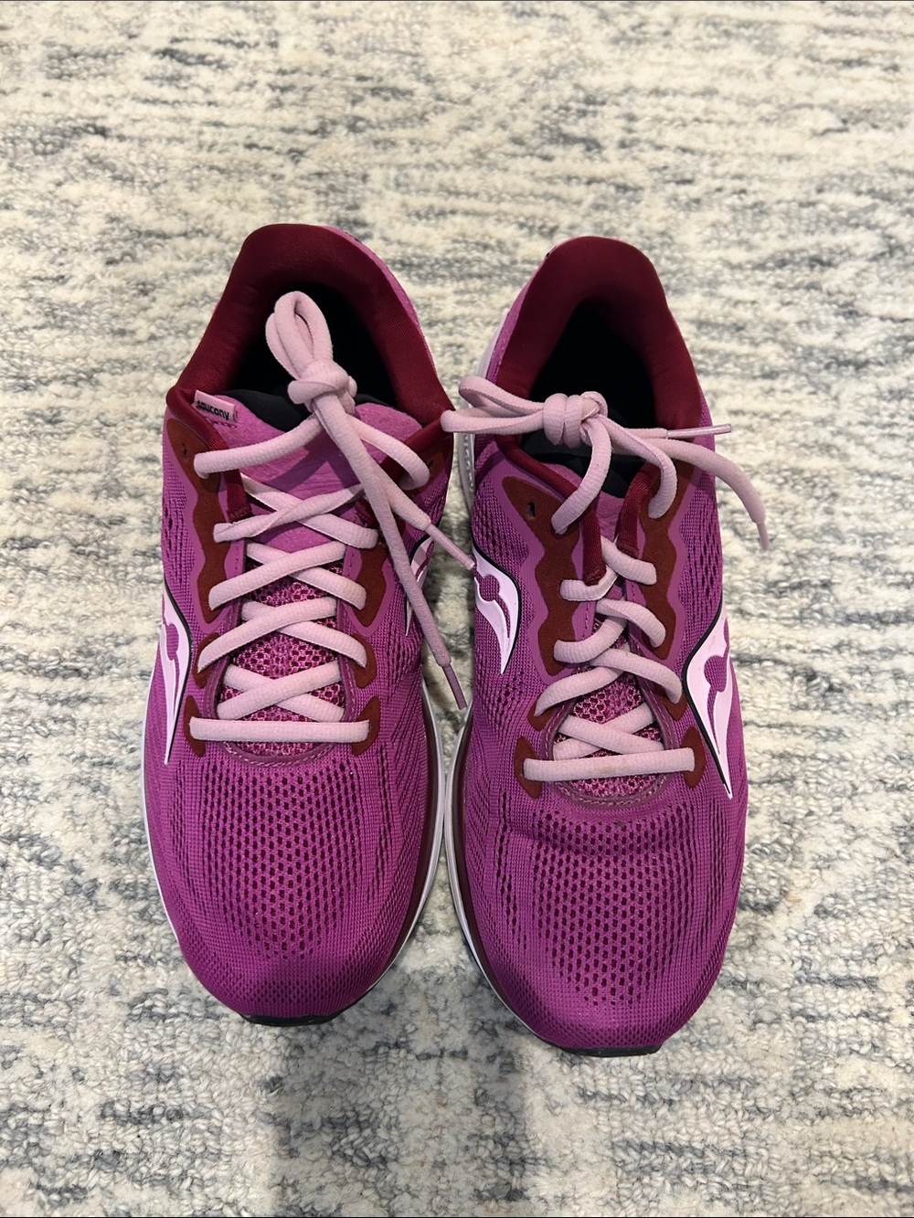 Saucony Women's Pink/Magenta Running Sneakers 9.5
